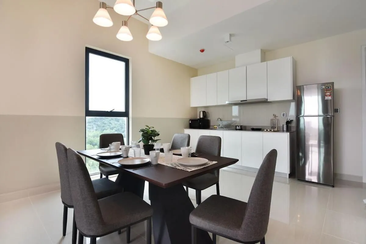 Lux & Stylish 2Br Apt At Klgcc Free Parking 쿠알라룸푸르 말레이시아